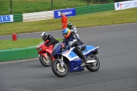 Mallory-park-Leicestershire;Mallory-park-photographs;Motorcycle-action-photographs;classic-bikes;event-digital-images;eventdigitalimages;mallory-park;no-limits-trackday;peter-wileman-photography;vintage-bikes;vintage-motorcycles;vmcc-festival-1000-bikes