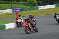 Mallory-park-Leicestershire;Mallory-park-photographs;Motorcycle-action-photographs;classic-bikes;event-digital-images;eventdigitalimages;mallory-park;no-limits-trackday;peter-wileman-photography;vintage-bikes;vintage-motorcycles;vmcc-festival-1000-bikes