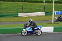 Mallory-park-Leicestershire;Mallory-park-photographs;Motorcycle-action-photographs;classic-bikes;event-digital-images;eventdigitalimages;mallory-park;no-limits-trackday;peter-wileman-photography;vintage-bikes;vintage-motorcycles;vmcc-festival-1000-bikes