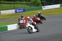 Mallory-park-Leicestershire;Mallory-park-photographs;Motorcycle-action-photographs;classic-bikes;event-digital-images;eventdigitalimages;mallory-park;no-limits-trackday;peter-wileman-photography;vintage-bikes;vintage-motorcycles;vmcc-festival-1000-bikes