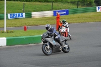 Mallory-park-Leicestershire;Mallory-park-photographs;Motorcycle-action-photographs;classic-bikes;event-digital-images;eventdigitalimages;mallory-park;no-limits-trackday;peter-wileman-photography;vintage-bikes;vintage-motorcycles;vmcc-festival-1000-bikes