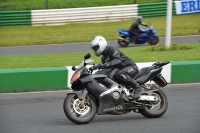 Mallory-park-Leicestershire;Mallory-park-photographs;Motorcycle-action-photographs;classic-bikes;event-digital-images;eventdigitalimages;mallory-park;no-limits-trackday;peter-wileman-photography;vintage-bikes;vintage-motorcycles;vmcc-festival-1000-bikes
