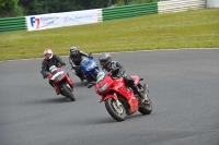 Mallory-park-Leicestershire;Mallory-park-photographs;Motorcycle-action-photographs;classic-bikes;event-digital-images;eventdigitalimages;mallory-park;no-limits-trackday;peter-wileman-photography;vintage-bikes;vintage-motorcycles;vmcc-festival-1000-bikes