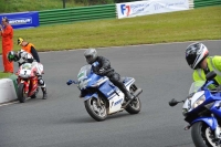 Mallory-park-Leicestershire;Mallory-park-photographs;Motorcycle-action-photographs;classic-bikes;event-digital-images;eventdigitalimages;mallory-park;no-limits-trackday;peter-wileman-photography;vintage-bikes;vintage-motorcycles;vmcc-festival-1000-bikes