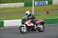 Mallory-park-Leicestershire;Mallory-park-photographs;Motorcycle-action-photographs;classic-bikes;event-digital-images;eventdigitalimages;mallory-park;no-limits-trackday;peter-wileman-photography;vintage-bikes;vintage-motorcycles;vmcc-festival-1000-bikes