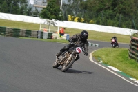 Mallory-park-Leicestershire;Mallory-park-photographs;Motorcycle-action-photographs;classic-bikes;event-digital-images;eventdigitalimages;mallory-park;no-limits-trackday;peter-wileman-photography;vintage-bikes;vintage-motorcycles;vmcc-festival-1000-bikes