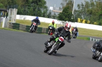 Mallory-park-Leicestershire;Mallory-park-photographs;Motorcycle-action-photographs;classic-bikes;event-digital-images;eventdigitalimages;mallory-park;no-limits-trackday;peter-wileman-photography;vintage-bikes;vintage-motorcycles;vmcc-festival-1000-bikes