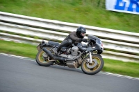 Mallory-park-Leicestershire;Mallory-park-photographs;Motorcycle-action-photographs;classic-bikes;event-digital-images;eventdigitalimages;mallory-park;no-limits-trackday;peter-wileman-photography;vintage-bikes;vintage-motorcycles;vmcc-festival-1000-bikes