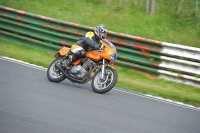 Mallory-park-Leicestershire;Mallory-park-photographs;Motorcycle-action-photographs;classic-bikes;event-digital-images;eventdigitalimages;mallory-park;no-limits-trackday;peter-wileman-photography;vintage-bikes;vintage-motorcycles;vmcc-festival-1000-bikes