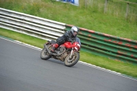 Mallory-park-Leicestershire;Mallory-park-photographs;Motorcycle-action-photographs;classic-bikes;event-digital-images;eventdigitalimages;mallory-park;no-limits-trackday;peter-wileman-photography;vintage-bikes;vintage-motorcycles;vmcc-festival-1000-bikes