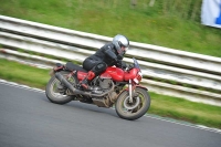 Mallory-park-Leicestershire;Mallory-park-photographs;Motorcycle-action-photographs;classic-bikes;event-digital-images;eventdigitalimages;mallory-park;no-limits-trackday;peter-wileman-photography;vintage-bikes;vintage-motorcycles;vmcc-festival-1000-bikes