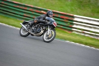 Mallory-park-Leicestershire;Mallory-park-photographs;Motorcycle-action-photographs;classic-bikes;event-digital-images;eventdigitalimages;mallory-park;no-limits-trackday;peter-wileman-photography;vintage-bikes;vintage-motorcycles;vmcc-festival-1000-bikes