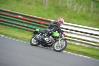 Mallory-park-Leicestershire;Mallory-park-photographs;Motorcycle-action-photographs;classic-bikes;event-digital-images;eventdigitalimages;mallory-park;no-limits-trackday;peter-wileman-photography;vintage-bikes;vintage-motorcycles;vmcc-festival-1000-bikes