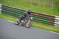 Mallory-park-Leicestershire;Mallory-park-photographs;Motorcycle-action-photographs;classic-bikes;event-digital-images;eventdigitalimages;mallory-park;no-limits-trackday;peter-wileman-photography;vintage-bikes;vintage-motorcycles;vmcc-festival-1000-bikes