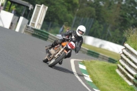 Mallory-park-Leicestershire;Mallory-park-photographs;Motorcycle-action-photographs;classic-bikes;event-digital-images;eventdigitalimages;mallory-park;no-limits-trackday;peter-wileman-photography;vintage-bikes;vintage-motorcycles;vmcc-festival-1000-bikes