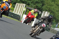 Mallory-park-Leicestershire;Mallory-park-photographs;Motorcycle-action-photographs;classic-bikes;event-digital-images;eventdigitalimages;mallory-park;no-limits-trackday;peter-wileman-photography;vintage-bikes;vintage-motorcycles;vmcc-festival-1000-bikes