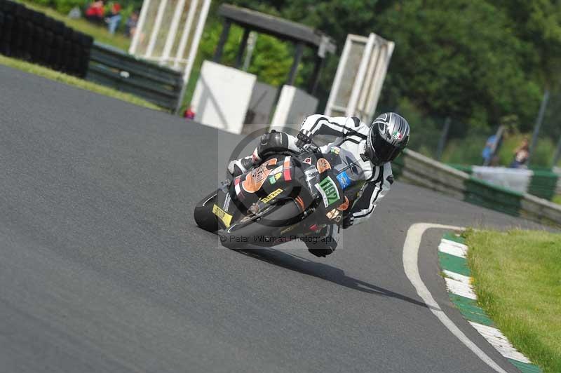 Mallory park Leicestershire;Mallory park photographs;Motorcycle action photographs;classic bikes;event digital images;eventdigitalimages;mallory park;no limits trackday;peter wileman photography;vintage bikes;vintage motorcycles;vmcc festival 1000 bikes