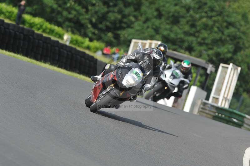 Mallory park Leicestershire;Mallory park photographs;Motorcycle action photographs;classic bikes;event digital images;eventdigitalimages;mallory park;no limits trackday;peter wileman photography;vintage bikes;vintage motorcycles;vmcc festival 1000 bikes