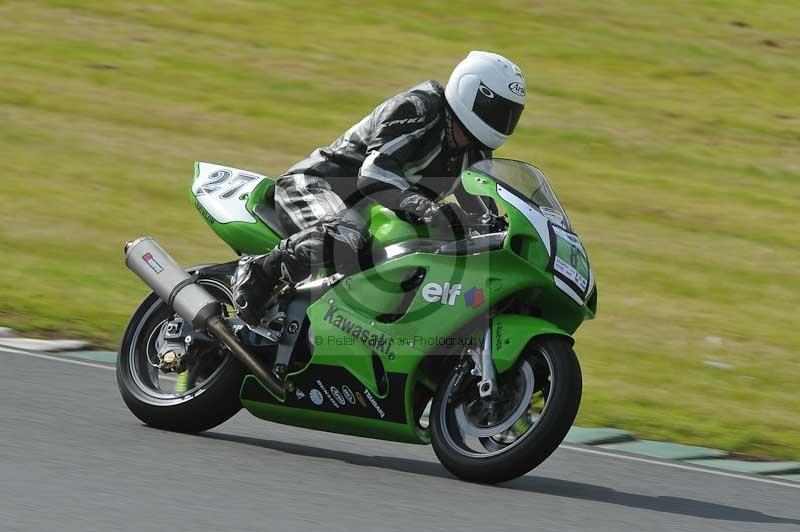 Mallory park Leicestershire;Mallory park photographs;Motorcycle action photographs;classic bikes;event digital images;eventdigitalimages;mallory park;no limits trackday;peter wileman photography;vintage bikes;vintage motorcycles;vmcc festival 1000 bikes