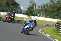 Mallory-park-Leicestershire;Mallory-park-photographs;Motorcycle-action-photographs;classic-bikes;event-digital-images;eventdigitalimages;mallory-park;no-limits-trackday;peter-wileman-photography;vintage-bikes;vintage-motorcycles;vmcc-festival-1000-bikes