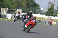 Mallory-park-Leicestershire;Mallory-park-photographs;Motorcycle-action-photographs;classic-bikes;event-digital-images;eventdigitalimages;mallory-park;no-limits-trackday;peter-wileman-photography;vintage-bikes;vintage-motorcycles;vmcc-festival-1000-bikes