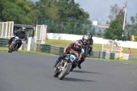 Mallory-park-Leicestershire;Mallory-park-photographs;Motorcycle-action-photographs;classic-bikes;event-digital-images;eventdigitalimages;mallory-park;no-limits-trackday;peter-wileman-photography;vintage-bikes;vintage-motorcycles;vmcc-festival-1000-bikes