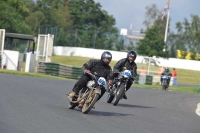 Mallory-park-Leicestershire;Mallory-park-photographs;Motorcycle-action-photographs;classic-bikes;event-digital-images;eventdigitalimages;mallory-park;no-limits-trackday;peter-wileman-photography;vintage-bikes;vintage-motorcycles;vmcc-festival-1000-bikes