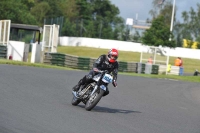 Mallory-park-Leicestershire;Mallory-park-photographs;Motorcycle-action-photographs;classic-bikes;event-digital-images;eventdigitalimages;mallory-park;no-limits-trackday;peter-wileman-photography;vintage-bikes;vintage-motorcycles;vmcc-festival-1000-bikes