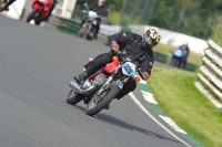 Mallory-park-Leicestershire;Mallory-park-photographs;Motorcycle-action-photographs;classic-bikes;event-digital-images;eventdigitalimages;mallory-park;no-limits-trackday;peter-wileman-photography;vintage-bikes;vintage-motorcycles;vmcc-festival-1000-bikes