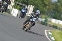 Mallory-park-Leicestershire;Mallory-park-photographs;Motorcycle-action-photographs;classic-bikes;event-digital-images;eventdigitalimages;mallory-park;no-limits-trackday;peter-wileman-photography;vintage-bikes;vintage-motorcycles;vmcc-festival-1000-bikes