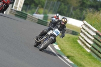 Mallory-park-Leicestershire;Mallory-park-photographs;Motorcycle-action-photographs;classic-bikes;event-digital-images;eventdigitalimages;mallory-park;no-limits-trackday;peter-wileman-photography;vintage-bikes;vintage-motorcycles;vmcc-festival-1000-bikes