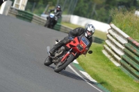 Mallory-park-Leicestershire;Mallory-park-photographs;Motorcycle-action-photographs;classic-bikes;event-digital-images;eventdigitalimages;mallory-park;no-limits-trackday;peter-wileman-photography;vintage-bikes;vintage-motorcycles;vmcc-festival-1000-bikes