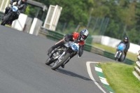 Mallory-park-Leicestershire;Mallory-park-photographs;Motorcycle-action-photographs;classic-bikes;event-digital-images;eventdigitalimages;mallory-park;no-limits-trackday;peter-wileman-photography;vintage-bikes;vintage-motorcycles;vmcc-festival-1000-bikes