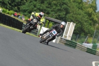 Mallory-park-Leicestershire;Mallory-park-photographs;Motorcycle-action-photographs;classic-bikes;event-digital-images;eventdigitalimages;mallory-park;no-limits-trackday;peter-wileman-photography;vintage-bikes;vintage-motorcycles;vmcc-festival-1000-bikes