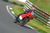 Mallory-park-Leicestershire;Mallory-park-photographs;Motorcycle-action-photographs;classic-bikes;event-digital-images;eventdigitalimages;mallory-park;no-limits-trackday;peter-wileman-photography;vintage-bikes;vintage-motorcycles;vmcc-festival-1000-bikes