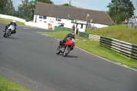 Mallory-park-Leicestershire;Mallory-park-photographs;Motorcycle-action-photographs;classic-bikes;event-digital-images;eventdigitalimages;mallory-park;no-limits-trackday;peter-wileman-photography;vintage-bikes;vintage-motorcycles;vmcc-festival-1000-bikes