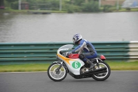 Mallory-park-Leicestershire;Mallory-park-photographs;Motorcycle-action-photographs;classic-bikes;event-digital-images;eventdigitalimages;mallory-park;no-limits-trackday;peter-wileman-photography;vintage-bikes;vintage-motorcycles;vmcc-festival-1000-bikes