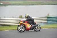 Mallory-park-Leicestershire;Mallory-park-photographs;Motorcycle-action-photographs;classic-bikes;event-digital-images;eventdigitalimages;mallory-park;no-limits-trackday;peter-wileman-photography;vintage-bikes;vintage-motorcycles;vmcc-festival-1000-bikes