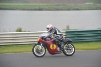 Mallory-park-Leicestershire;Mallory-park-photographs;Motorcycle-action-photographs;classic-bikes;event-digital-images;eventdigitalimages;mallory-park;no-limits-trackday;peter-wileman-photography;vintage-bikes;vintage-motorcycles;vmcc-festival-1000-bikes