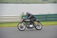 Mallory-park-Leicestershire;Mallory-park-photographs;Motorcycle-action-photographs;classic-bikes;event-digital-images;eventdigitalimages;mallory-park;no-limits-trackday;peter-wileman-photography;vintage-bikes;vintage-motorcycles;vmcc-festival-1000-bikes