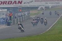 Mallory-park-Leicestershire;Mallory-park-photographs;Motorcycle-action-photographs;classic-bikes;event-digital-images;eventdigitalimages;mallory-park;no-limits-trackday;peter-wileman-photography;vintage-bikes;vintage-motorcycles;vmcc-festival-1000-bikes