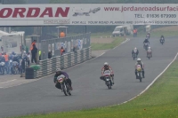 Mallory-park-Leicestershire;Mallory-park-photographs;Motorcycle-action-photographs;classic-bikes;event-digital-images;eventdigitalimages;mallory-park;no-limits-trackday;peter-wileman-photography;vintage-bikes;vintage-motorcycles;vmcc-festival-1000-bikes