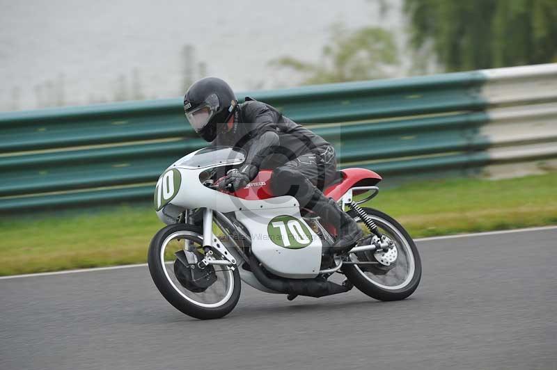 Mallory park Leicestershire;Mallory park photographs;Motorcycle action photographs;classic bikes;event digital images;eventdigitalimages;mallory park;no limits trackday;peter wileman photography;vintage bikes;vintage motorcycles;vmcc festival 1000 bikes