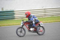 Mallory-park-Leicestershire;Mallory-park-photographs;Motorcycle-action-photographs;classic-bikes;event-digital-images;eventdigitalimages;mallory-park;no-limits-trackday;peter-wileman-photography;vintage-bikes;vintage-motorcycles;vmcc-festival-1000-bikes