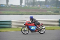 Mallory-park-Leicestershire;Mallory-park-photographs;Motorcycle-action-photographs;classic-bikes;event-digital-images;eventdigitalimages;mallory-park;no-limits-trackday;peter-wileman-photography;vintage-bikes;vintage-motorcycles;vmcc-festival-1000-bikes