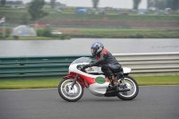 Mallory-park-Leicestershire;Mallory-park-photographs;Motorcycle-action-photographs;classic-bikes;event-digital-images;eventdigitalimages;mallory-park;no-limits-trackday;peter-wileman-photography;vintage-bikes;vintage-motorcycles;vmcc-festival-1000-bikes