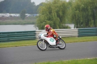 Mallory-park-Leicestershire;Mallory-park-photographs;Motorcycle-action-photographs;classic-bikes;event-digital-images;eventdigitalimages;mallory-park;no-limits-trackday;peter-wileman-photography;vintage-bikes;vintage-motorcycles;vmcc-festival-1000-bikes