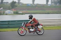 Mallory-park-Leicestershire;Mallory-park-photographs;Motorcycle-action-photographs;classic-bikes;event-digital-images;eventdigitalimages;mallory-park;no-limits-trackday;peter-wileman-photography;vintage-bikes;vintage-motorcycles;vmcc-festival-1000-bikes