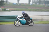 Mallory-park-Leicestershire;Mallory-park-photographs;Motorcycle-action-photographs;classic-bikes;event-digital-images;eventdigitalimages;mallory-park;no-limits-trackday;peter-wileman-photography;vintage-bikes;vintage-motorcycles;vmcc-festival-1000-bikes