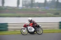 Mallory-park-Leicestershire;Mallory-park-photographs;Motorcycle-action-photographs;classic-bikes;event-digital-images;eventdigitalimages;mallory-park;no-limits-trackday;peter-wileman-photography;vintage-bikes;vintage-motorcycles;vmcc-festival-1000-bikes